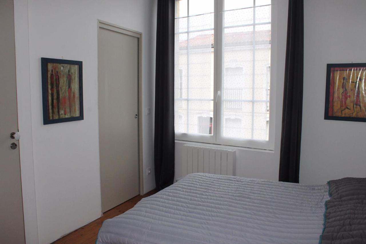 Residence Pasteur - Flyer Rochefort  Bagian luar foto